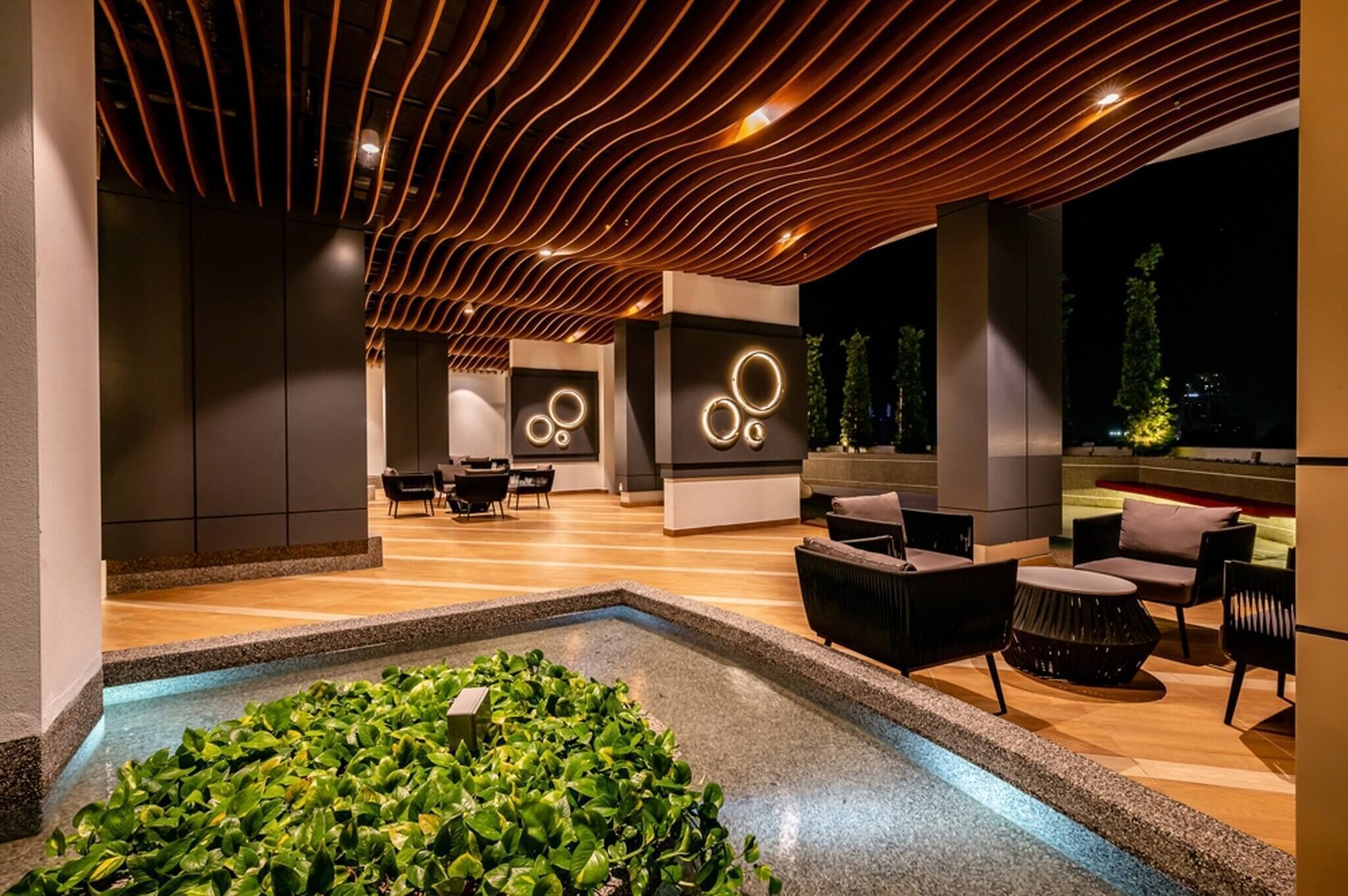Appart'hôtel, 2 chambres, balcon, vue ville | Bar lounge