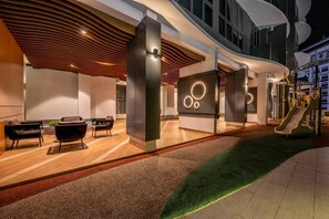 公寓客房, 2 間臥室, 陽台, 城市景觀 | 兒童遊樂區