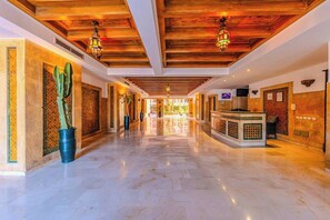 Lobby - Top localisation, neuf, Piscine et une vue balcon (Marrakesh)