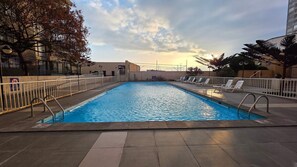 Apartment | Pool | Seasonal outdoor pool