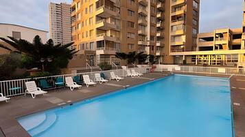 Apartment | Pool | Seasonal outdoor pool