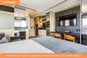 Superior Studio | Desk, laptop workspace, free WiFi - GO Carlos Gomes by My Way (Porto Alegre)