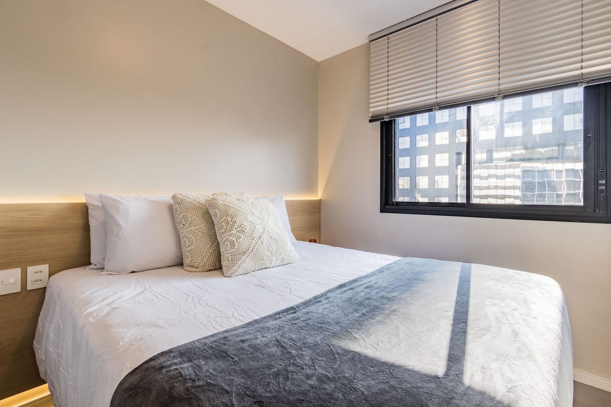 Apartament prèmium | Escriptori, espai de treball apte per a portàtils i wifi gratuïta