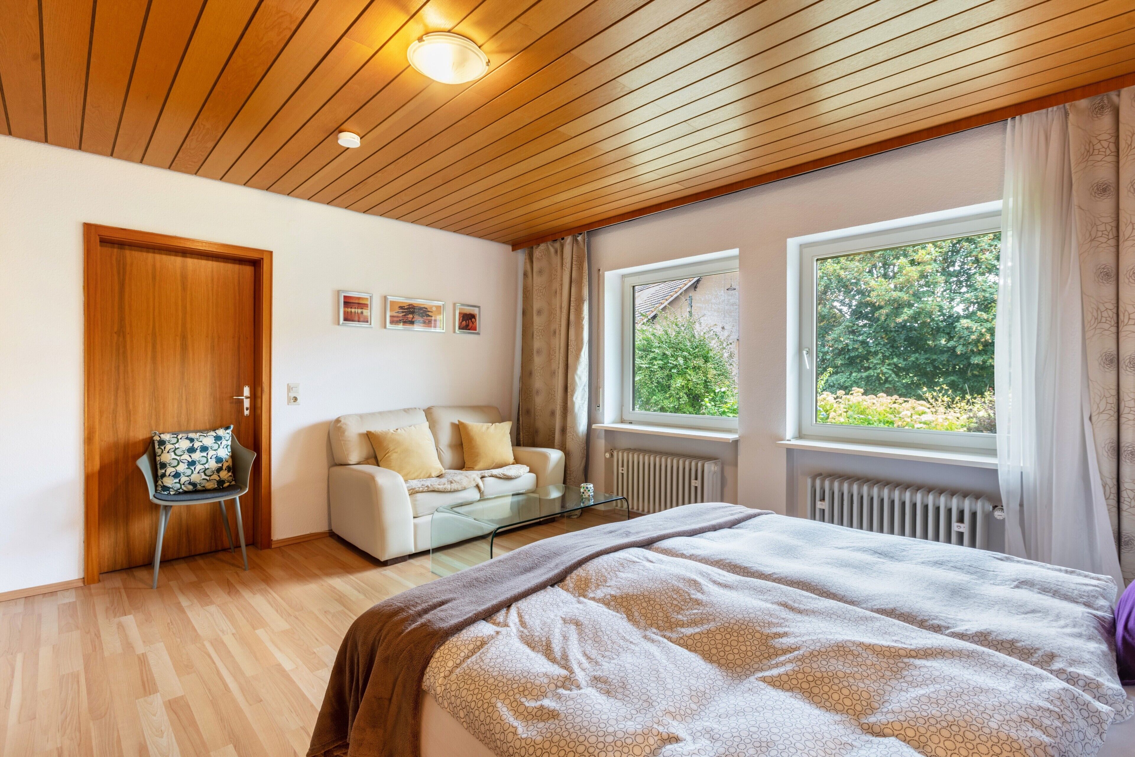 1 habitación y ropa de cama 