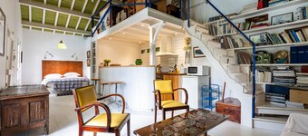 Holiday Home 'La Maison Des Voyages' with Private Pool, Private Terrace and Wi-Fi