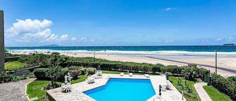 Basic Apartment | Pool