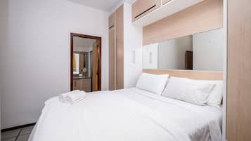 Apartment | 4 bedrooms, free WiFi