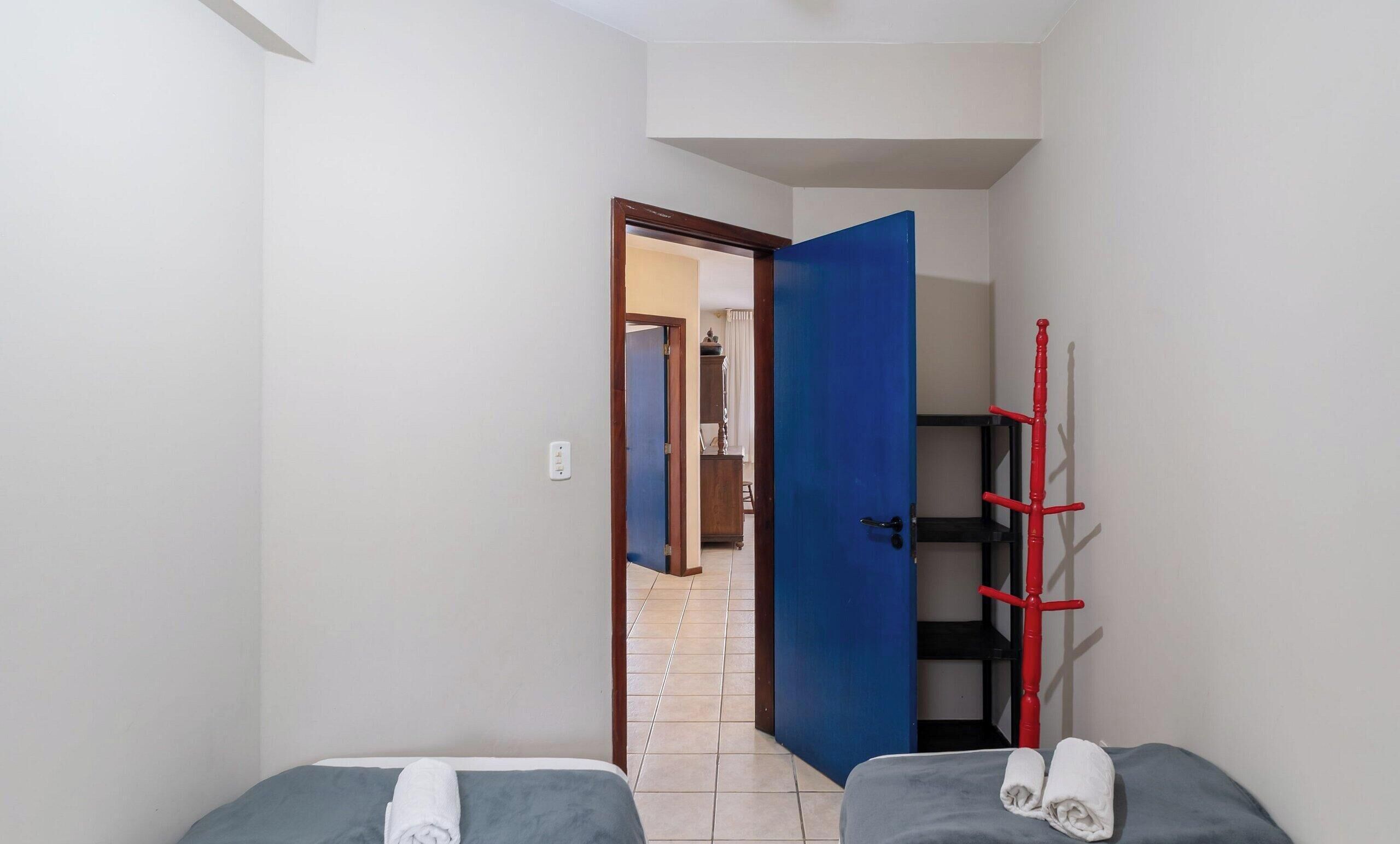 Basic Apartment | 4 bedrooms, free WiFi