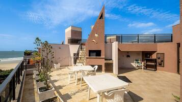 Apartamento básico | Opções para refeição ao ar livre