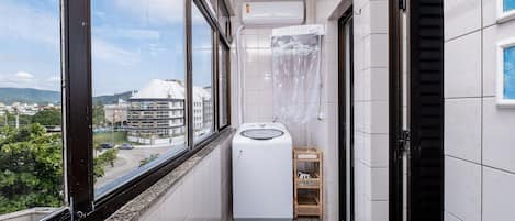 Basic Apartment | Interior