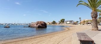 Beautiful Apartment 150 Meters from the Marina