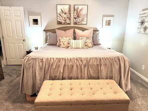 4 soverom, strykejern/-brett, wi-fi og sengetøy