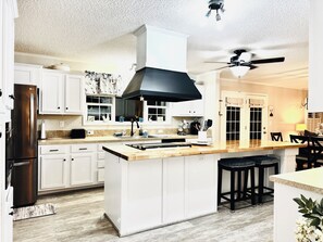 Micro-ondas, fogão, cooktop, lava-louças