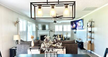 4BD | 3BTH | Pool | HotTub | Games |5Miles to I-95