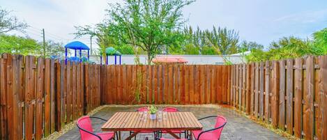 Family Townhome, 3 Bedrooms, Patio | Terrace/patio