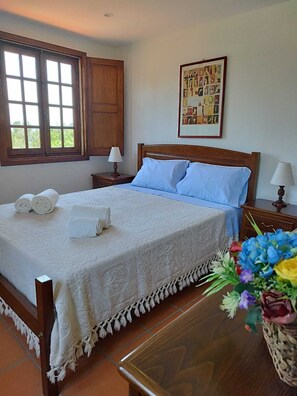 3 sovrum, värdeförvaringsskåp på rummet och strykjärn/strykbräda