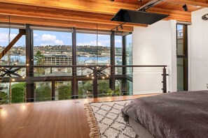 3 Schlafzimmer, Schreibtisch, Bügeleisen/Bügelbrett, WLAN