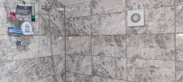 Shower, towels