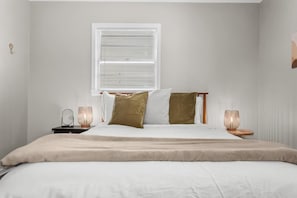 4 chambres, fer et planche à repasser, lit parapluie, Wi-Fi