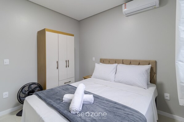Basic Apartment | 1 bedroom, iron/ironing board, free WiFi, bed sheets