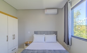 Basic Apartment | 1 bedroom, iron/ironing board, free WiFi, bed sheets