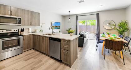 Stylish Townhouses by Design District