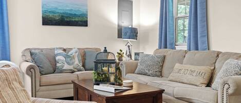 TV, fireplace, offices