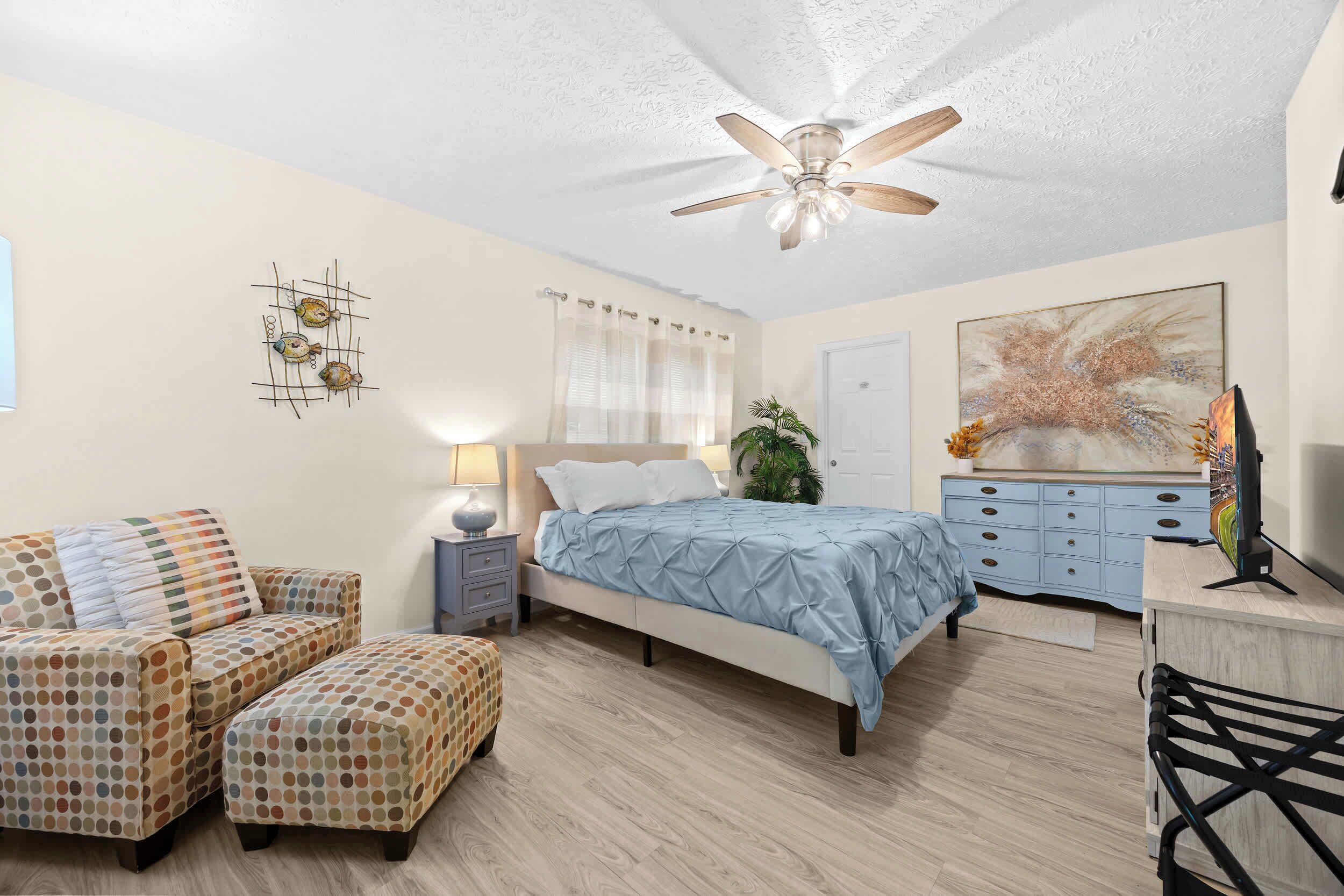 4 soverom, strykejern/-brett, wi-fi og sengetøy