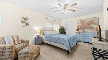 4 habitaciones, tabla de planchar con plancha, wifi y ropa de cama