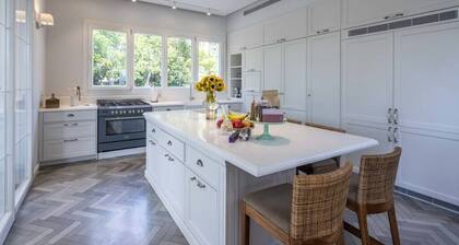 Carmelo Congress Villa