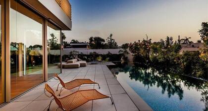 Carmelo Treasure Villa