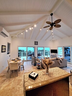 智能電視、書籍