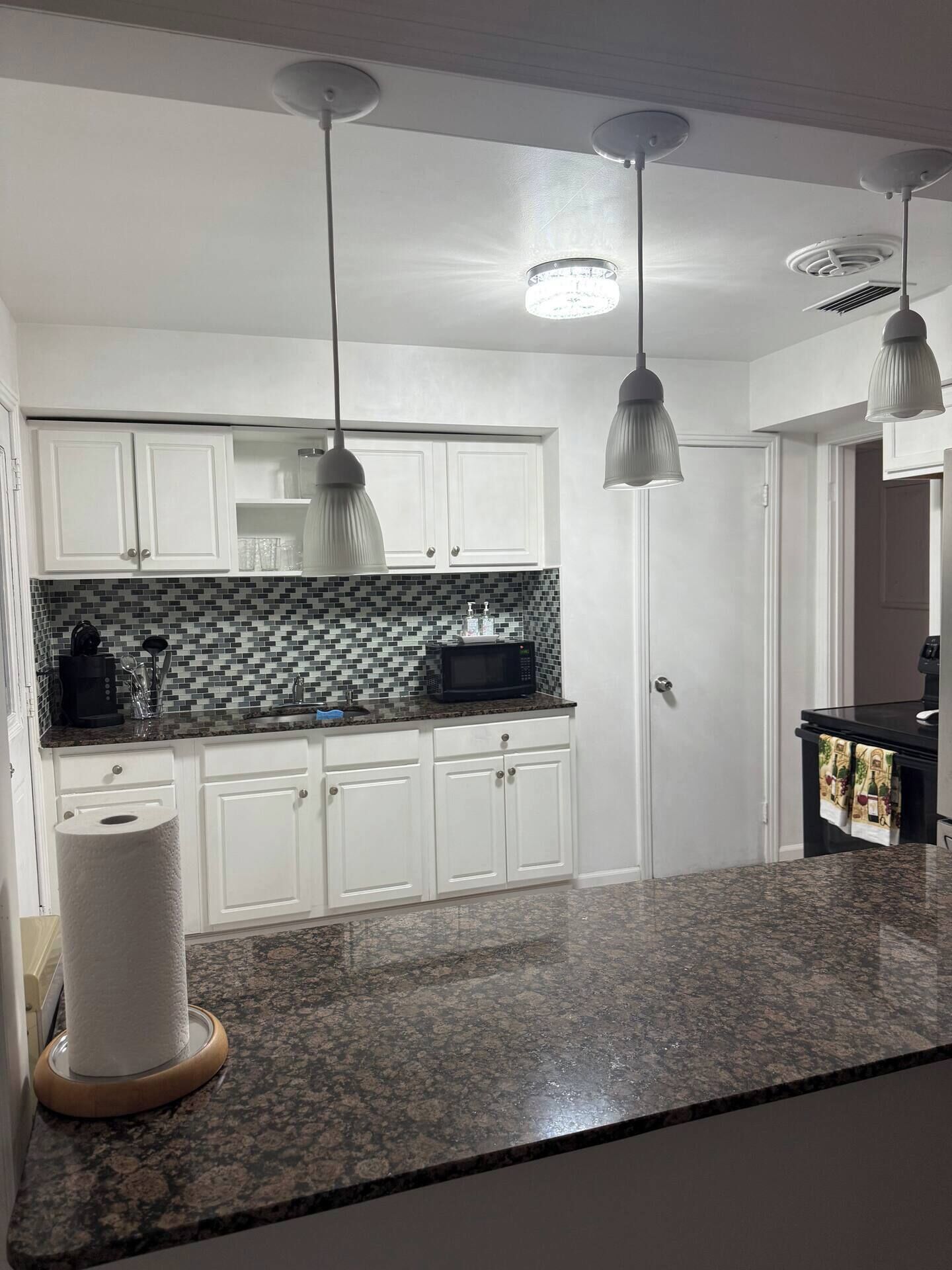 Mikrobølgeovn, ovn og kokeplater