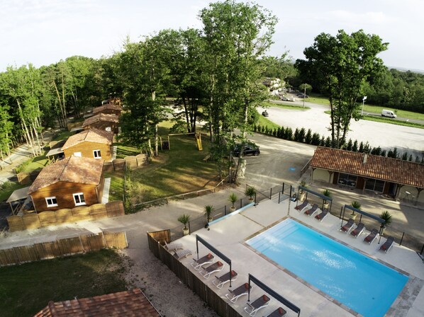 Outdoor pool, a heated pool
