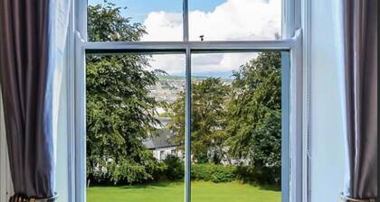 Spacious 6 Bedroom Victorian Period Villa