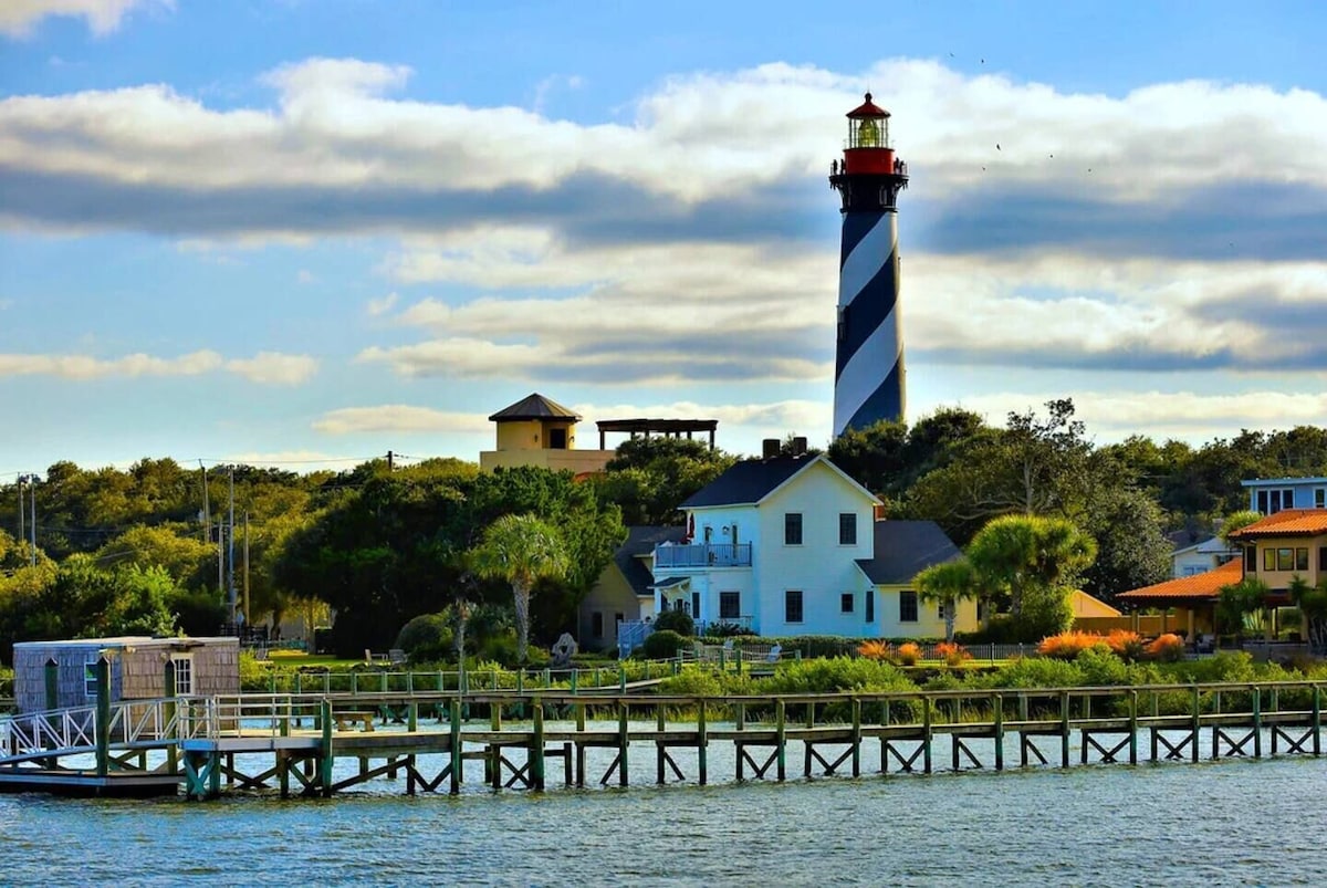 Photo 25 of NEW LISTING / Charming 2-bedroom cottage in wonderful St. Augustine w/ WiFi, AC