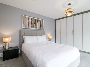 4 bedrooms, individually decorated, individually furnished, free WiFi