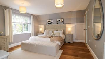 4 bedrooms, individually decorated, individually furnished, free WiFi