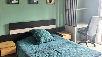 1 chambre, fer et planche à repasser, Wi-Fi, draps fournis