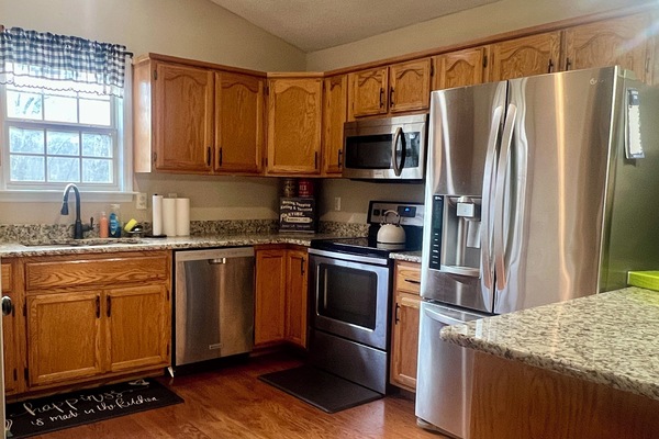 Mikrowelle, Ofen, Herdplatte, Geschirrspüler