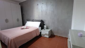 Chambre Quadruple, balcon | Wi-Fi gratuit