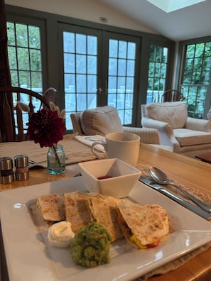 Free daily full breakfast