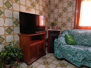 TV