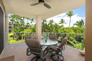 Outdoor dining - New Listing, Vistas Waikoloa B203 2/2. Ocean Views (Waikoloa Village)