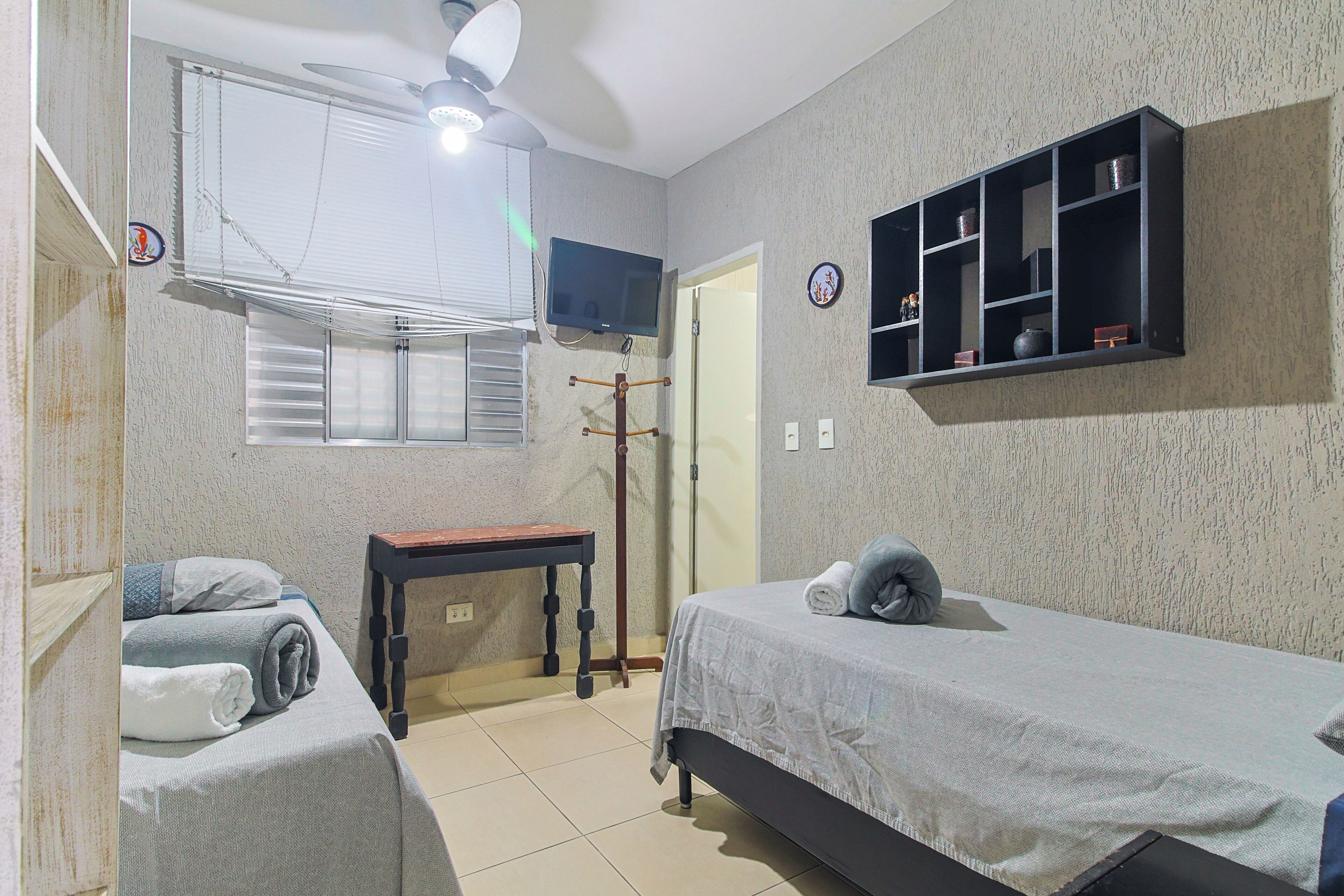 Villa | Blackout drapes, iron/ironing board, free WiFi