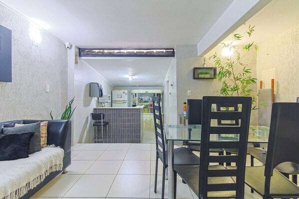 Villa | Living area | TV - Casa Saraiva (São Paulo)