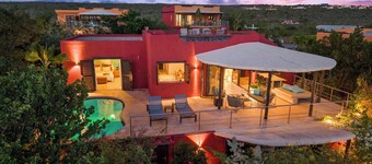 Villa Vista Blue with sea views and a tropical garden with private pool and clos