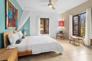 4 bedrooms, desk, iron/ironing board, WiFi