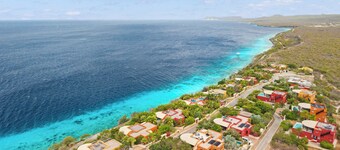 Villa Vista Blue with sea views and a tropical garden with private pool and clos