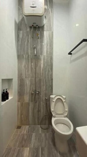 Hårtørrer, håndklæder, Toiletpapir